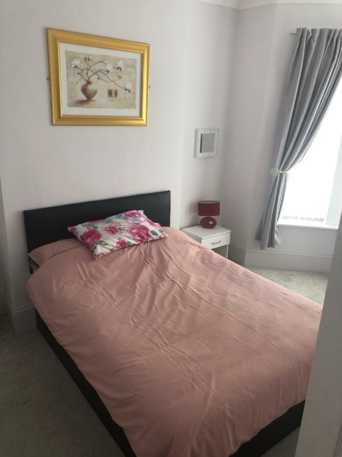 Hotel Cheapsleepz 49 Moscow Drive Liverpool Zewnętrze zdjęcie