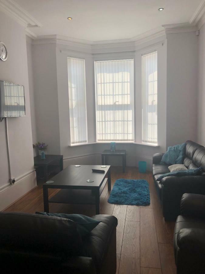 Hotel Cheapsleepz 49 Moscow Drive Liverpool Zewnętrze zdjęcie