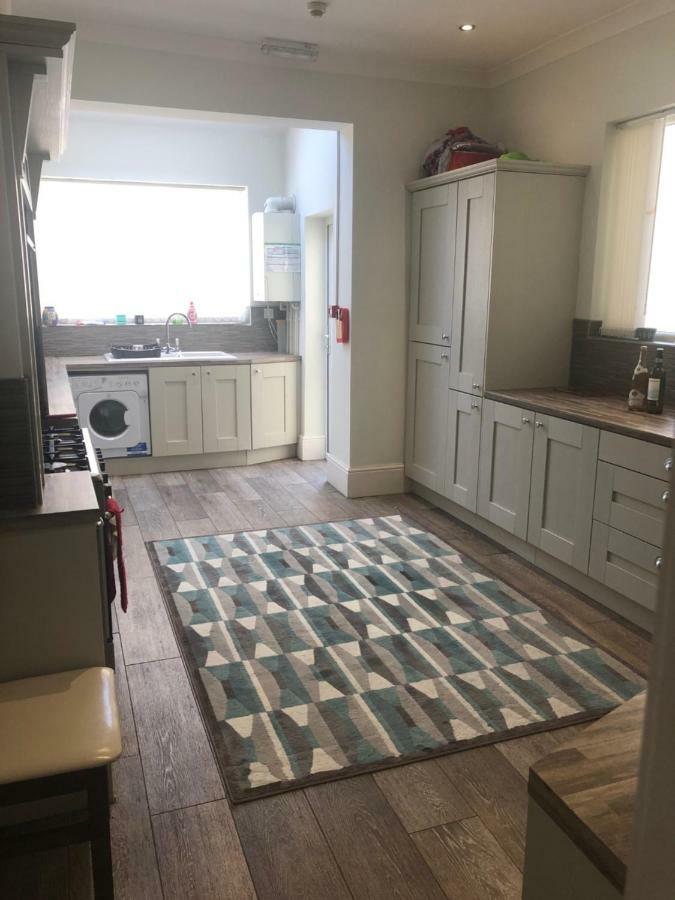 Hotel Cheapsleepz 49 Moscow Drive Liverpool Zewnętrze zdjęcie